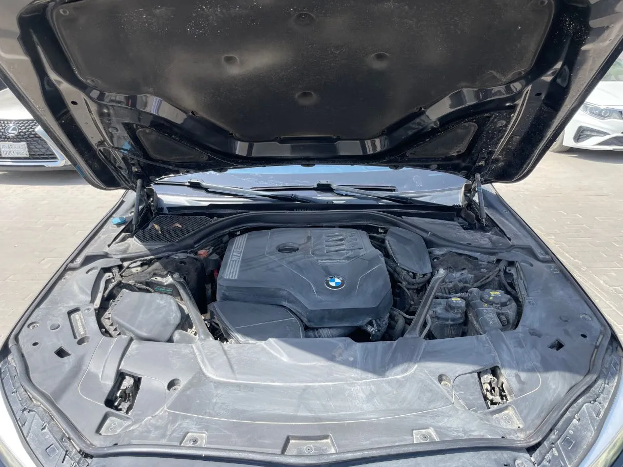 Car image 28