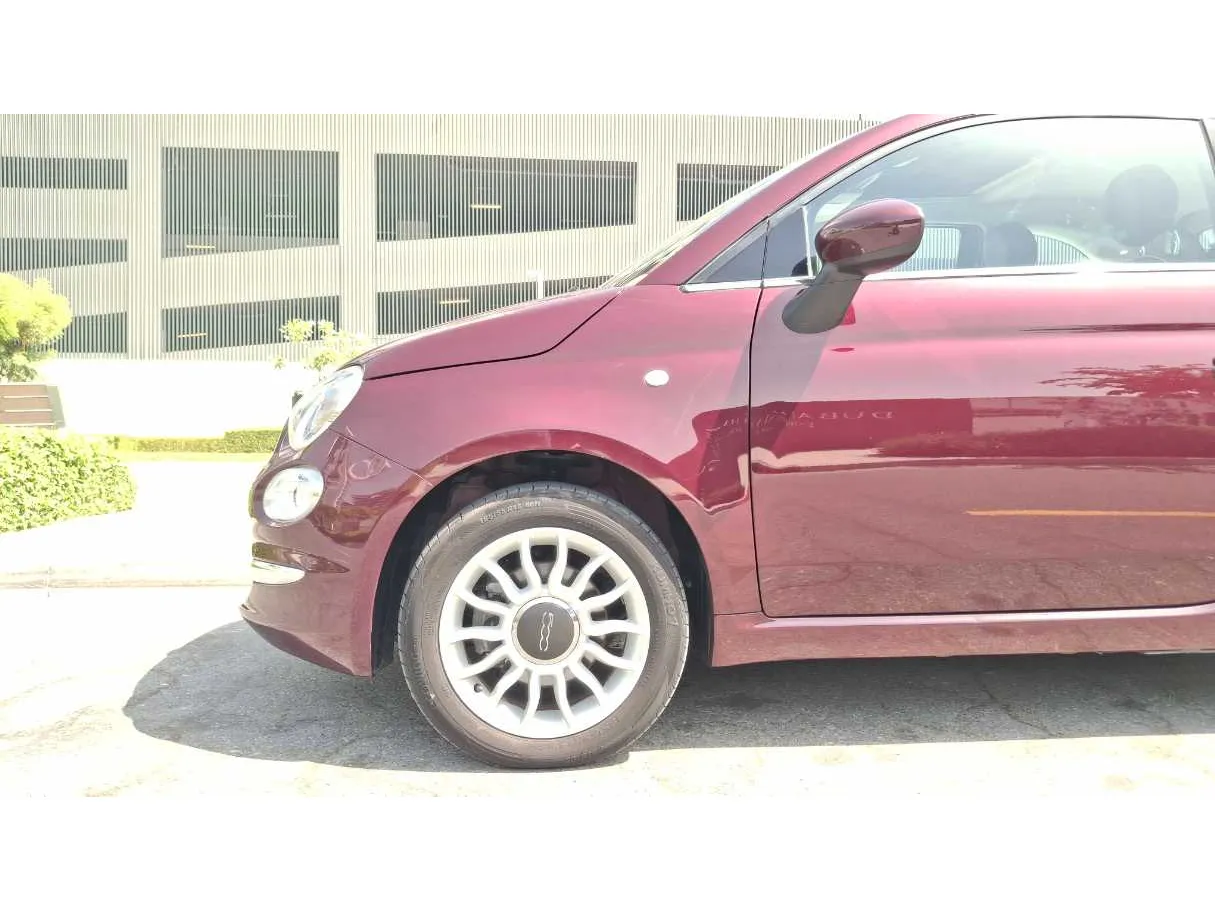 Car image 9