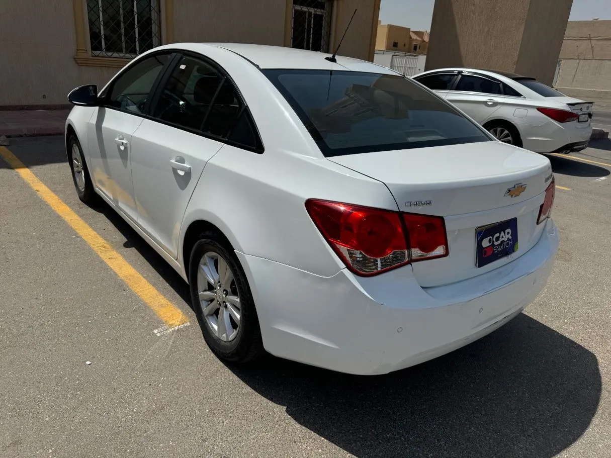 Car image 7