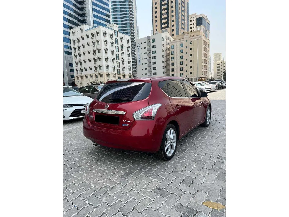 Car image 5