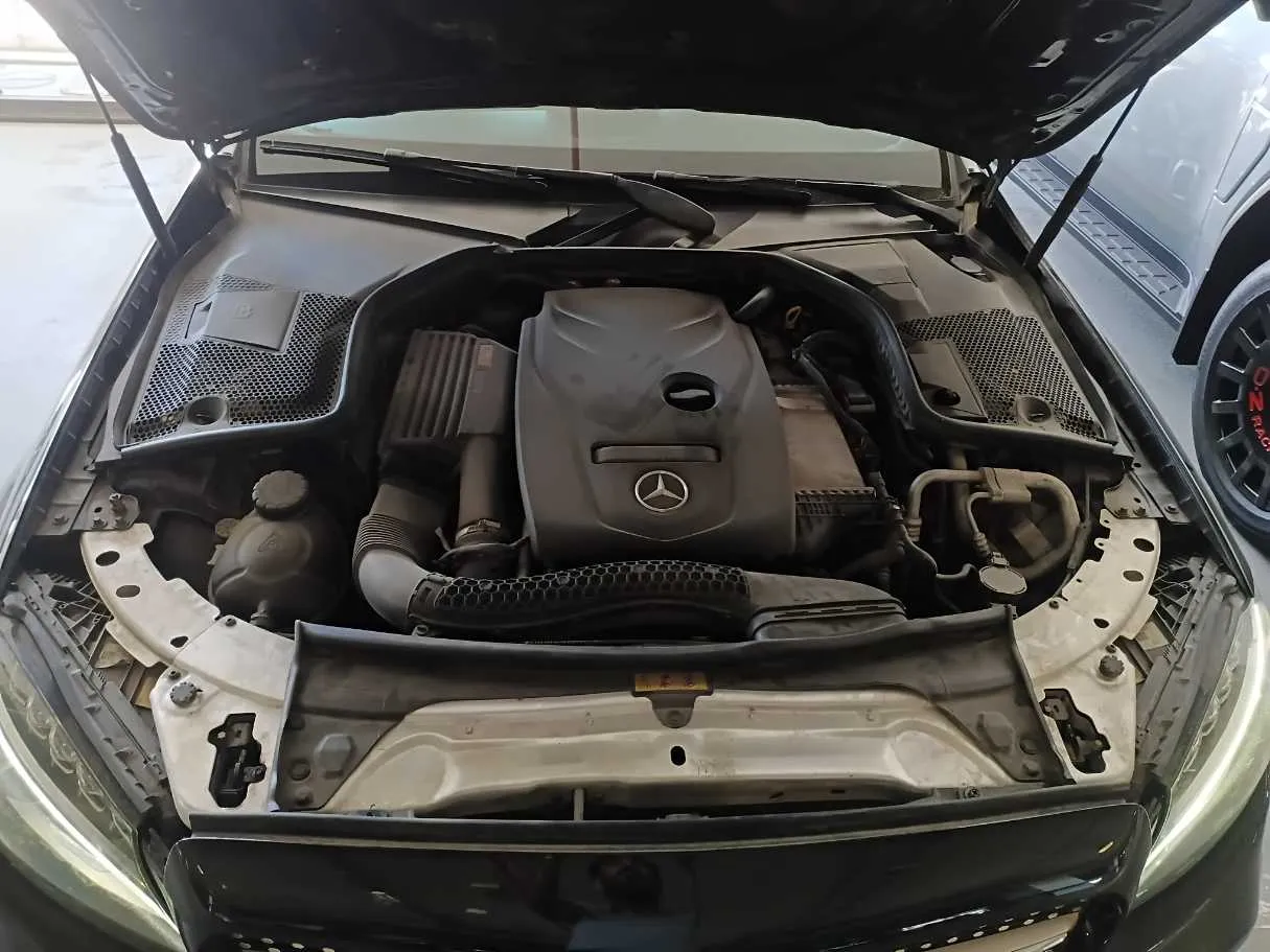 Car image 23