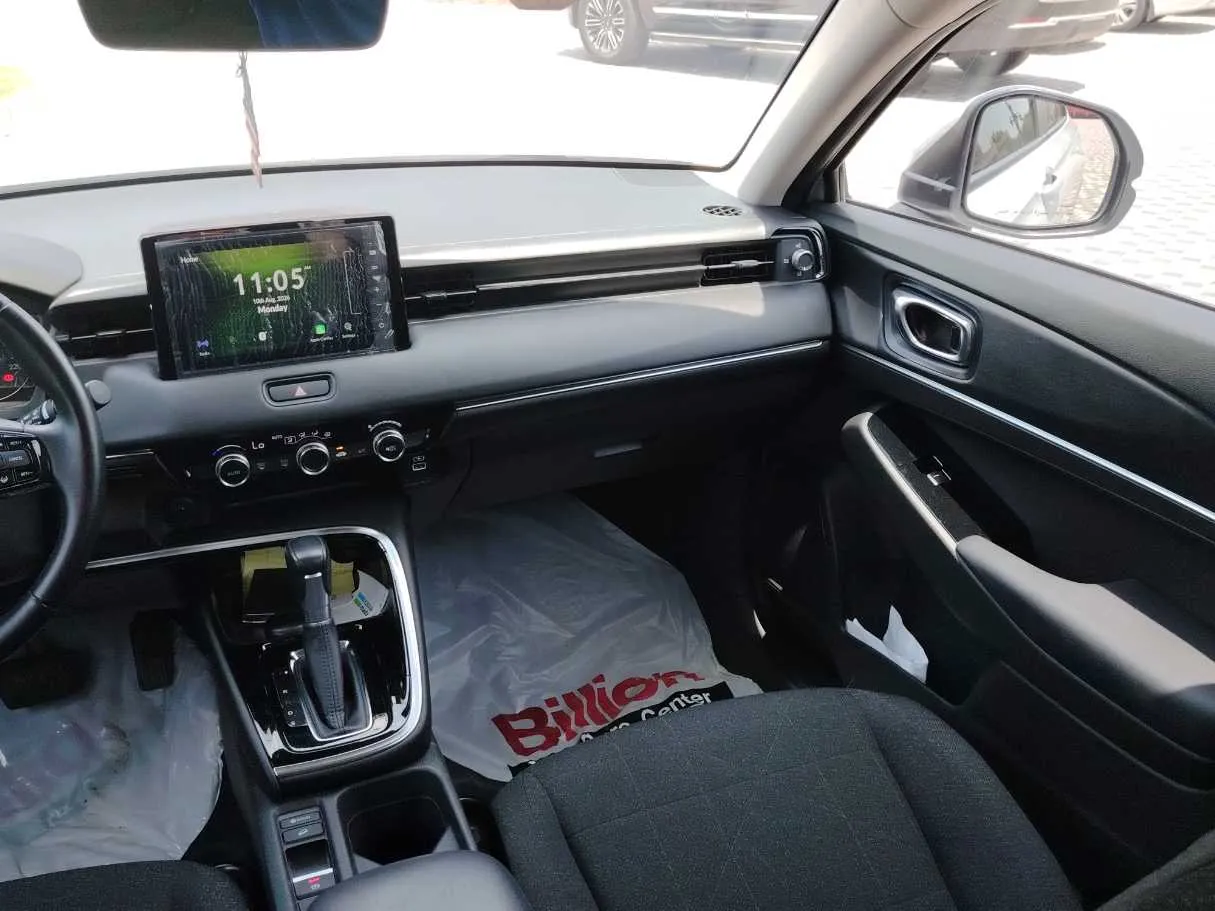 Car image 20