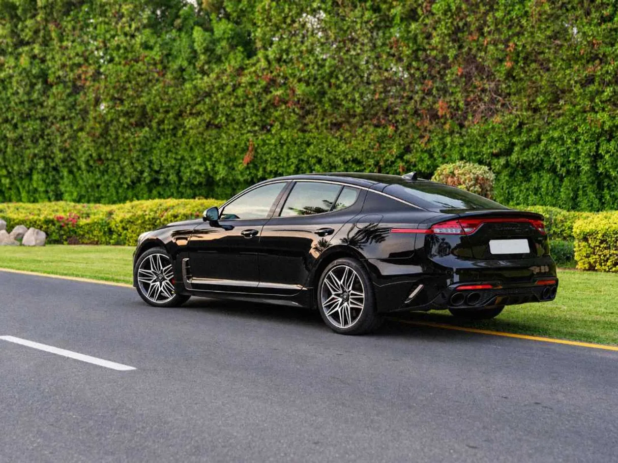 Car image 8