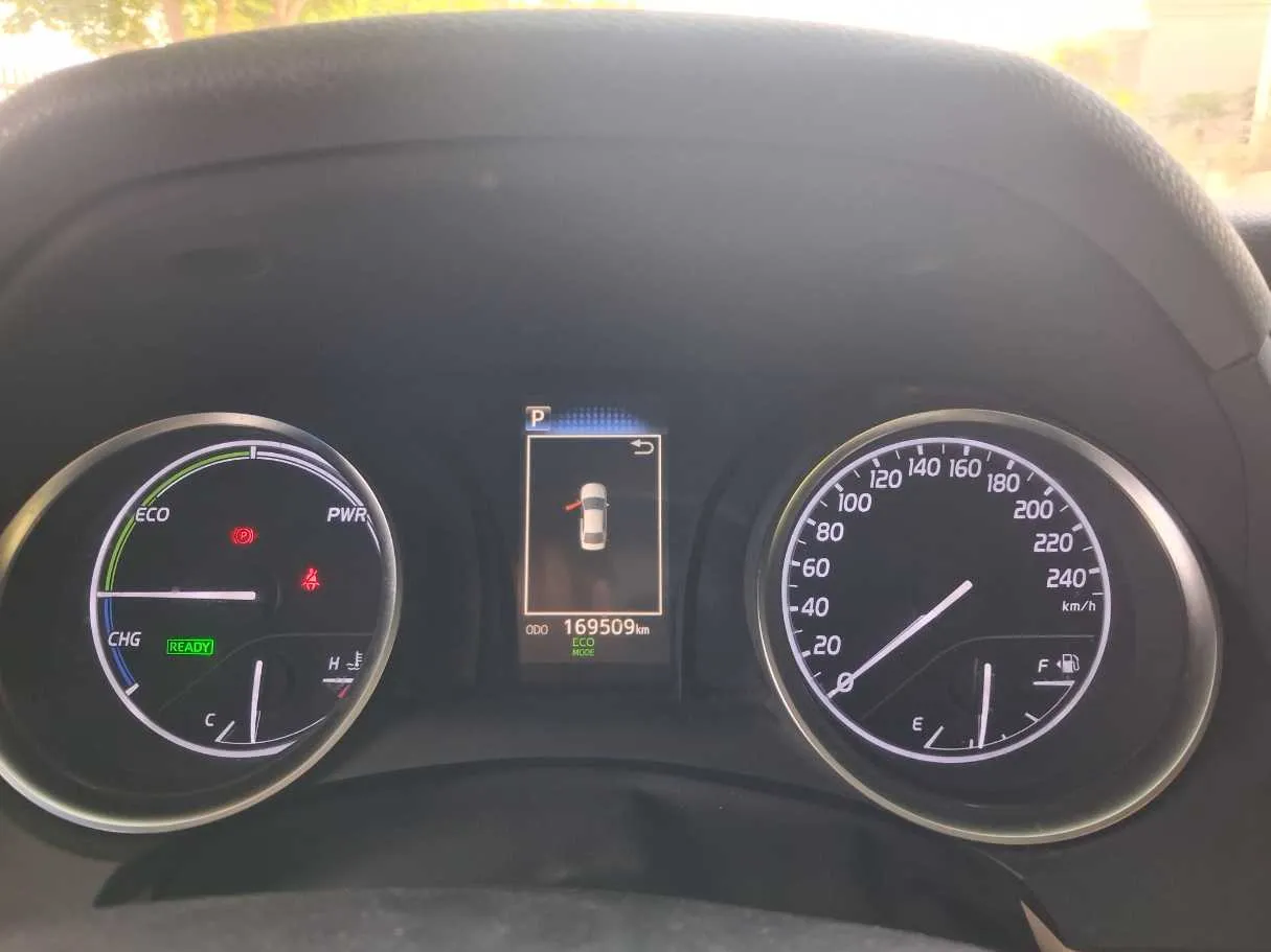 Car image 18