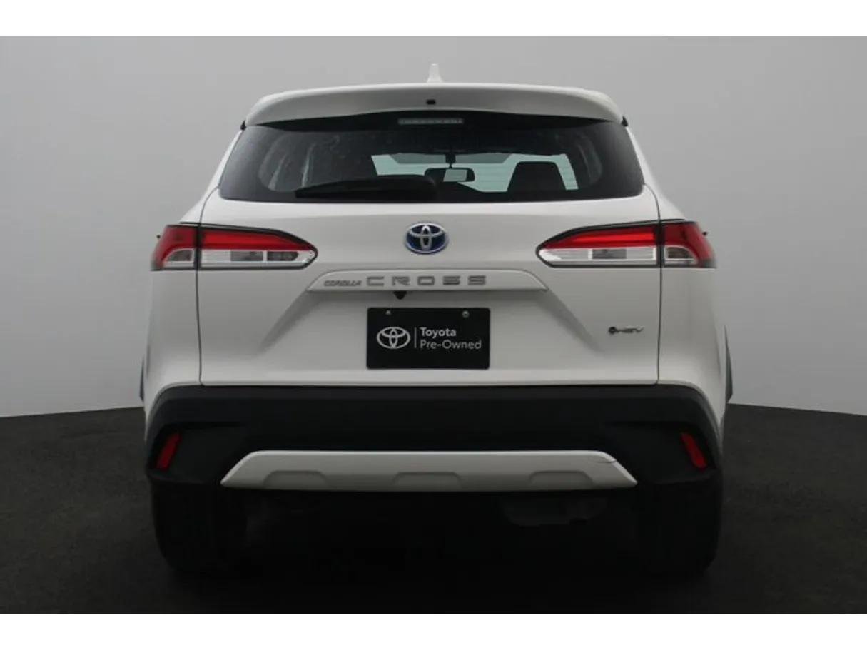 Car image 12