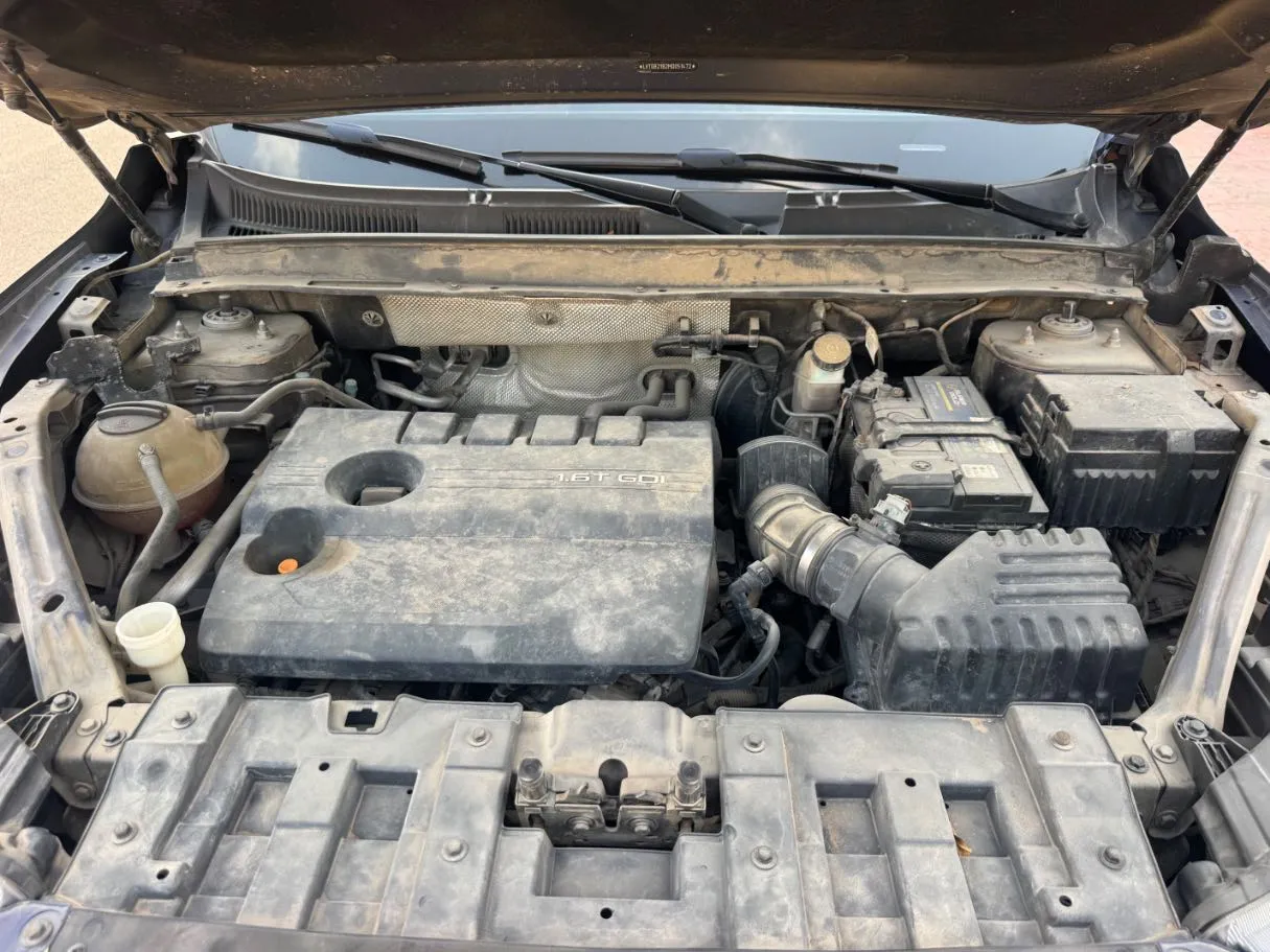 Car image 24