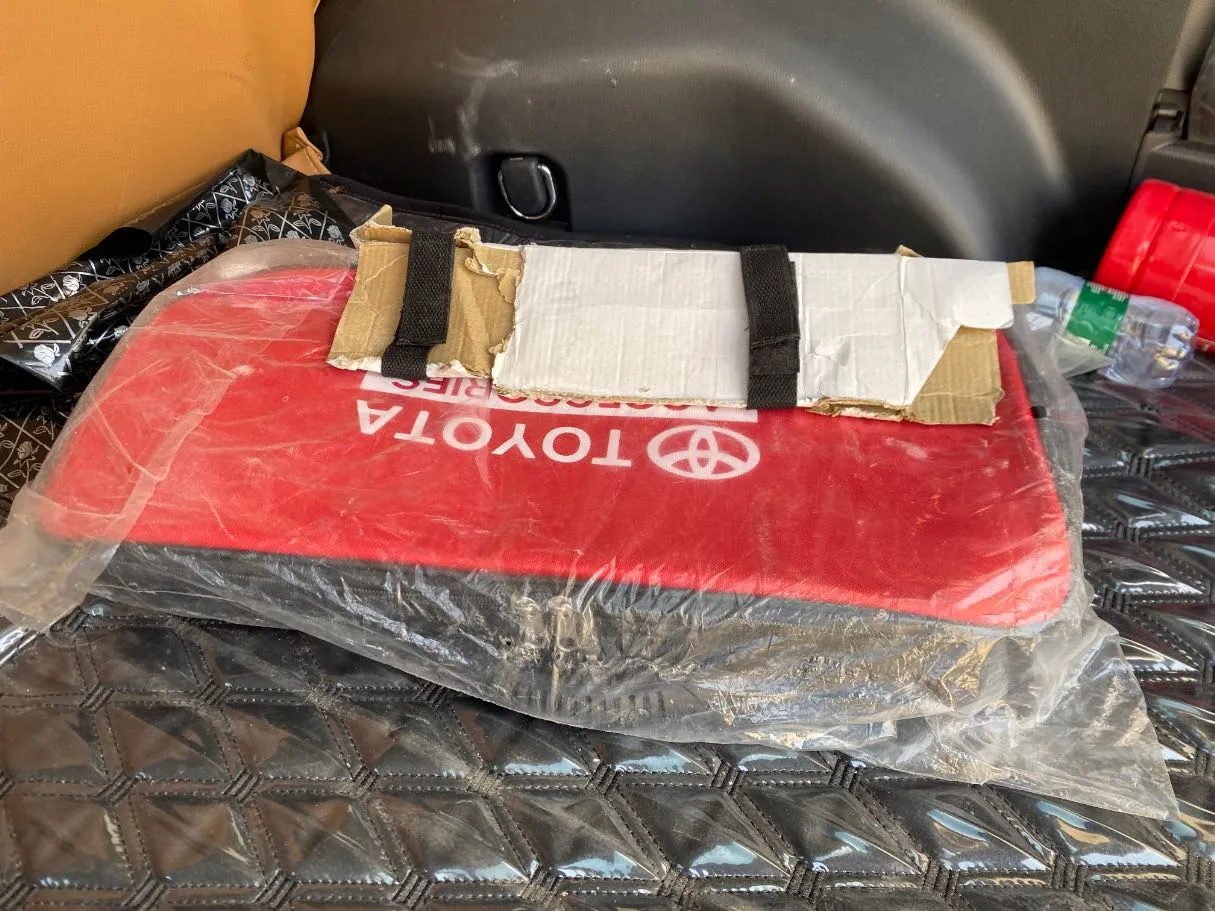 Car image 22
