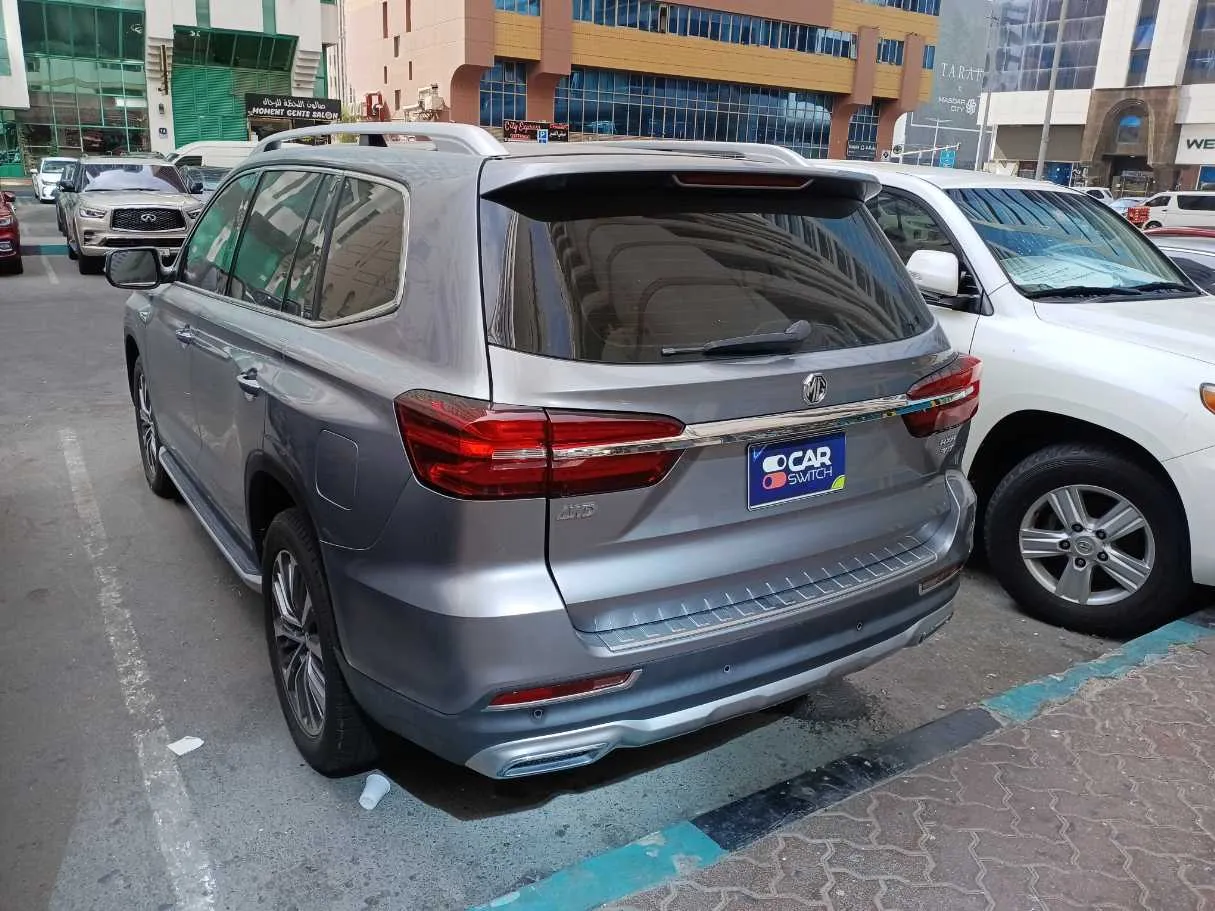 Car image 7
