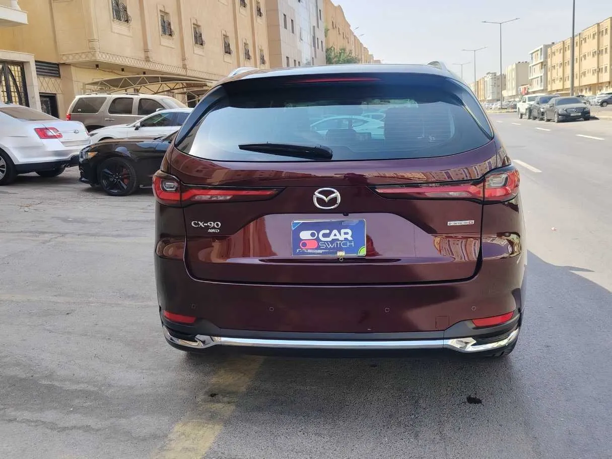 Car image 5