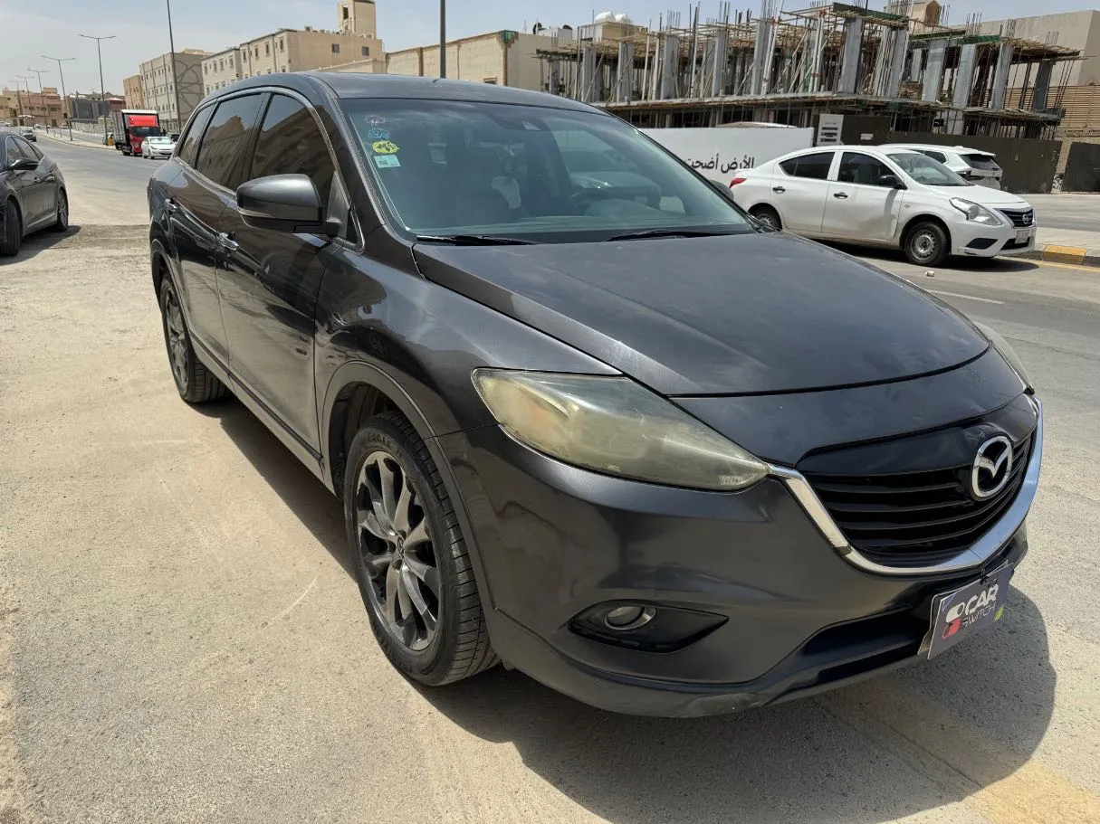 Car image 3