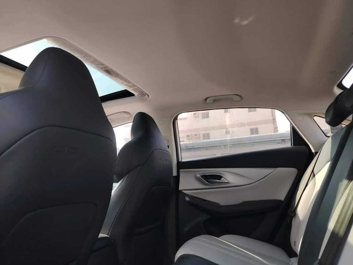 Car image 20