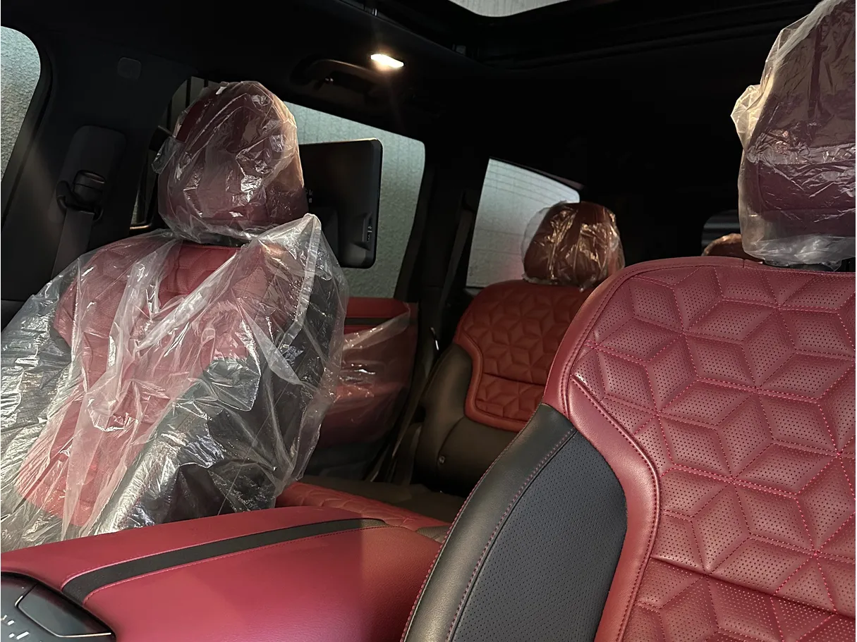 Car image 7