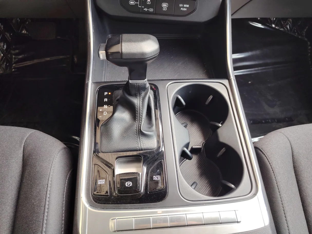 Car image 22