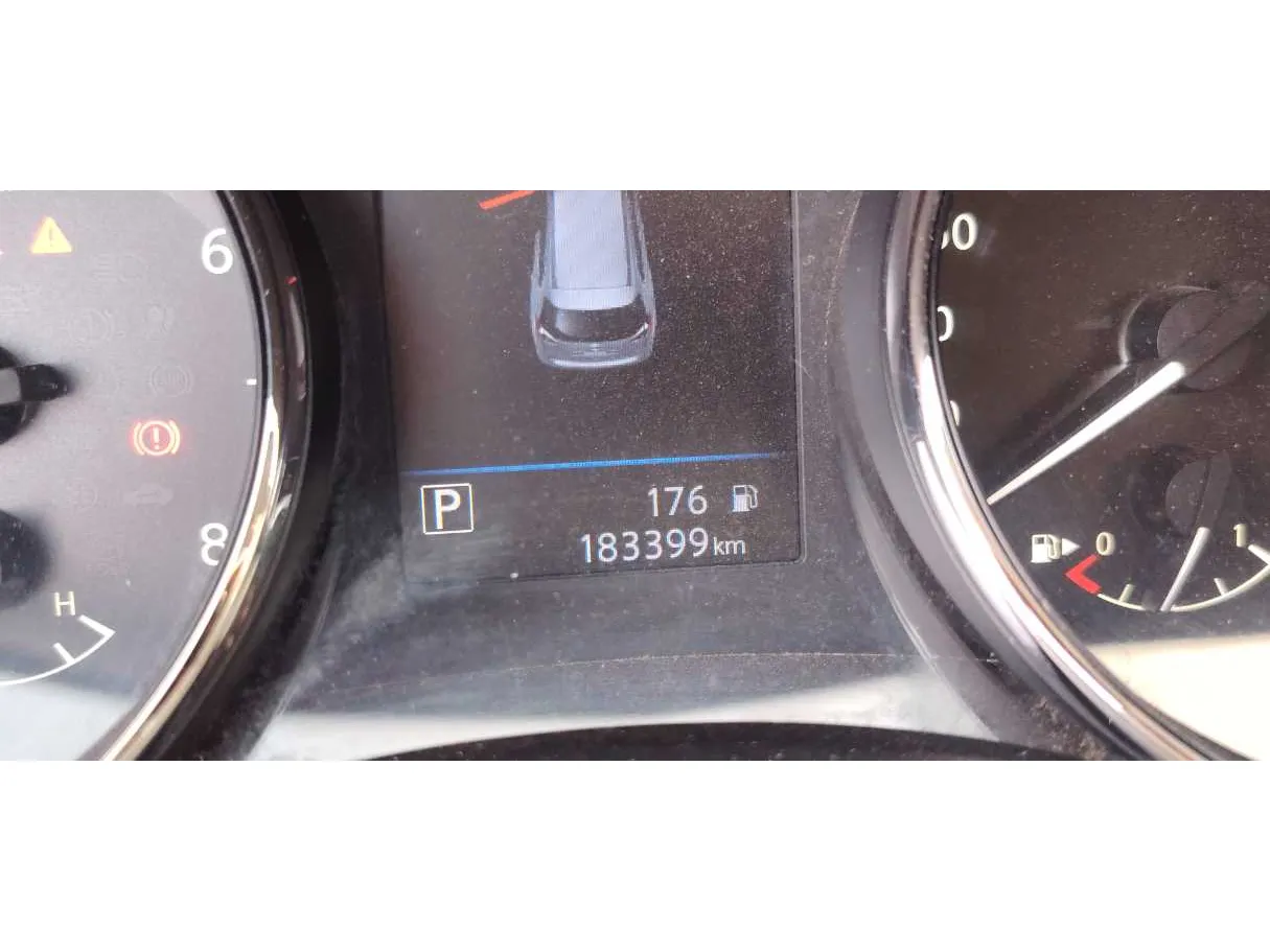 Car image 22