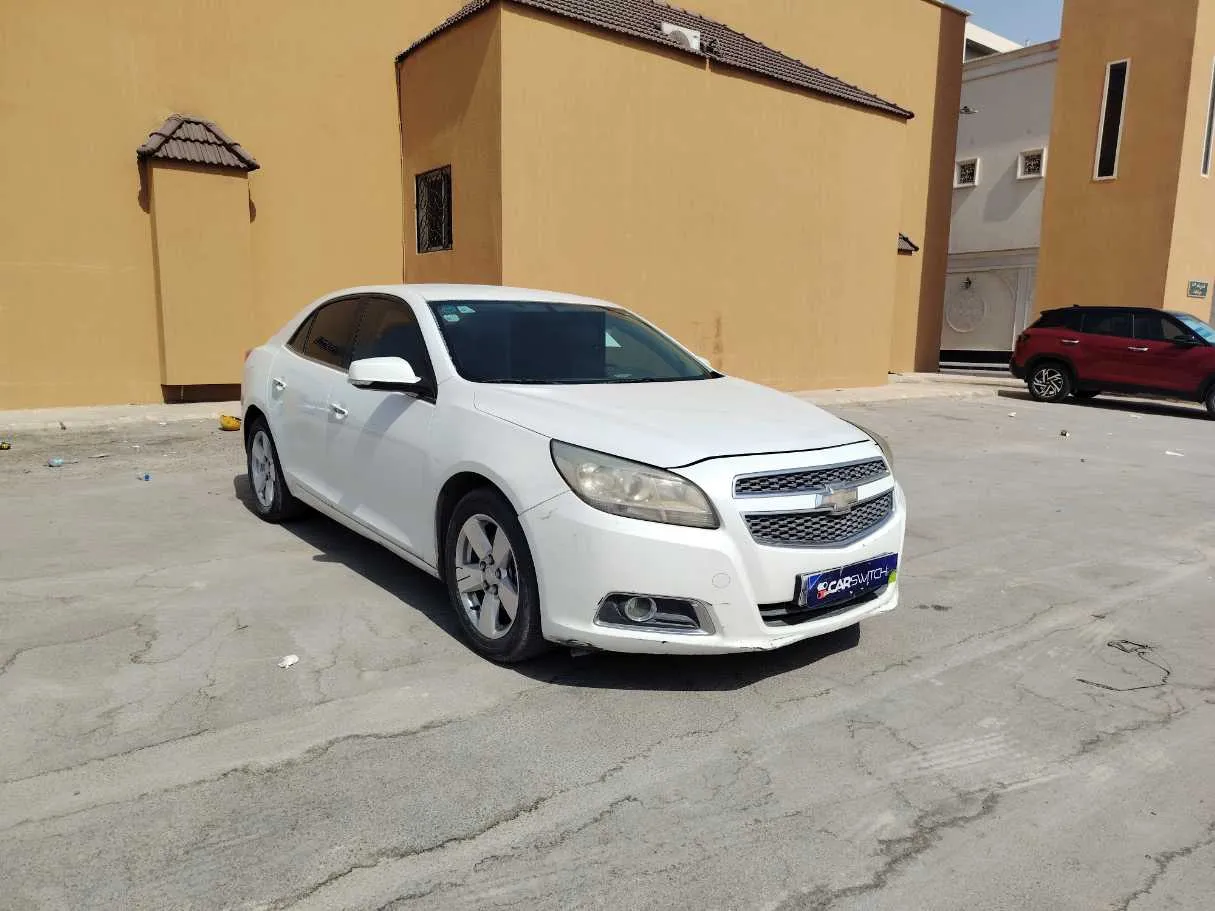 Car image 3