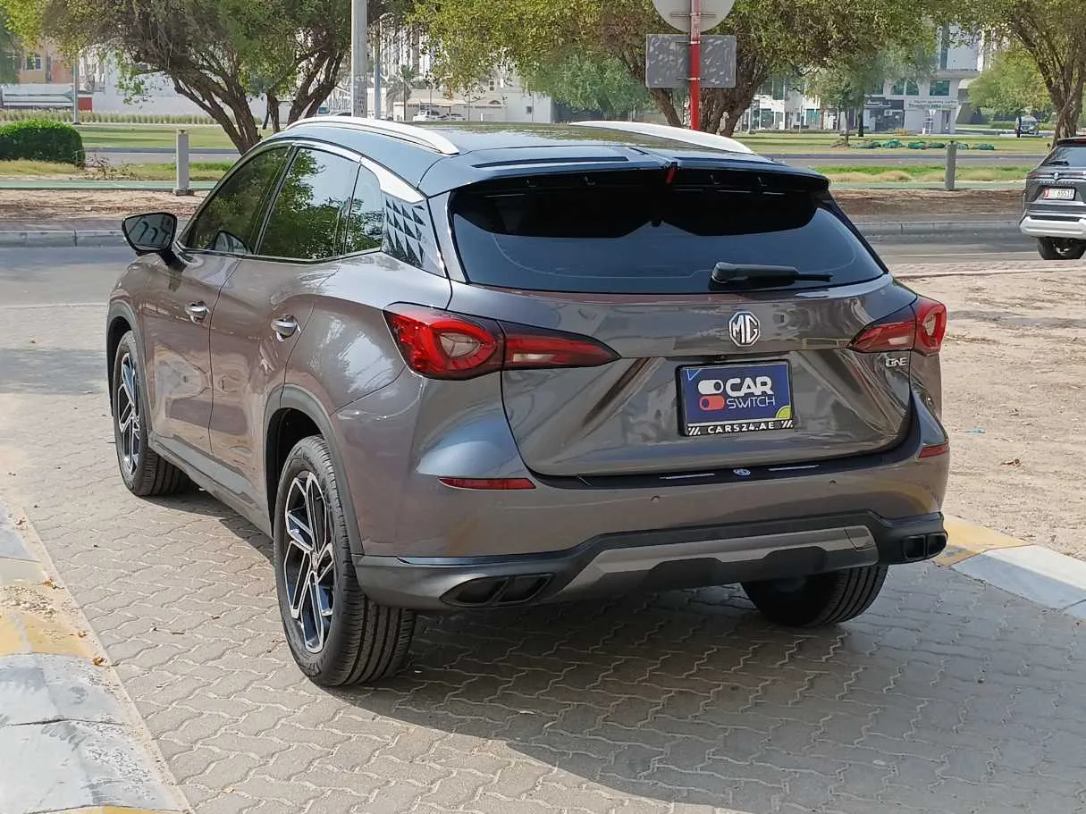 Car image 5