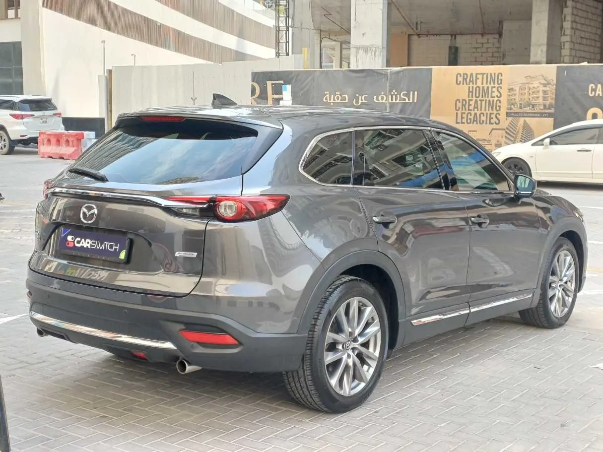Car image 7