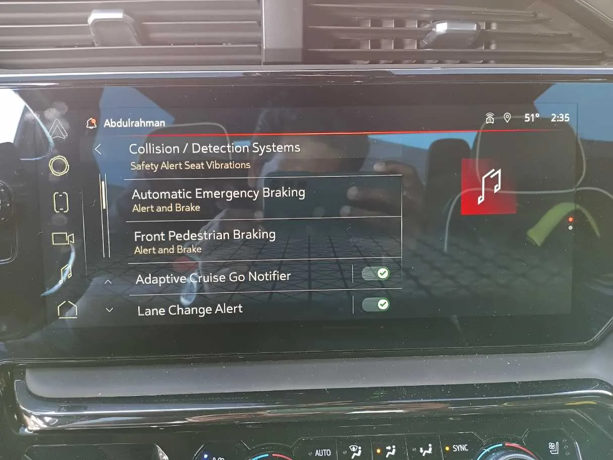 Car image 24