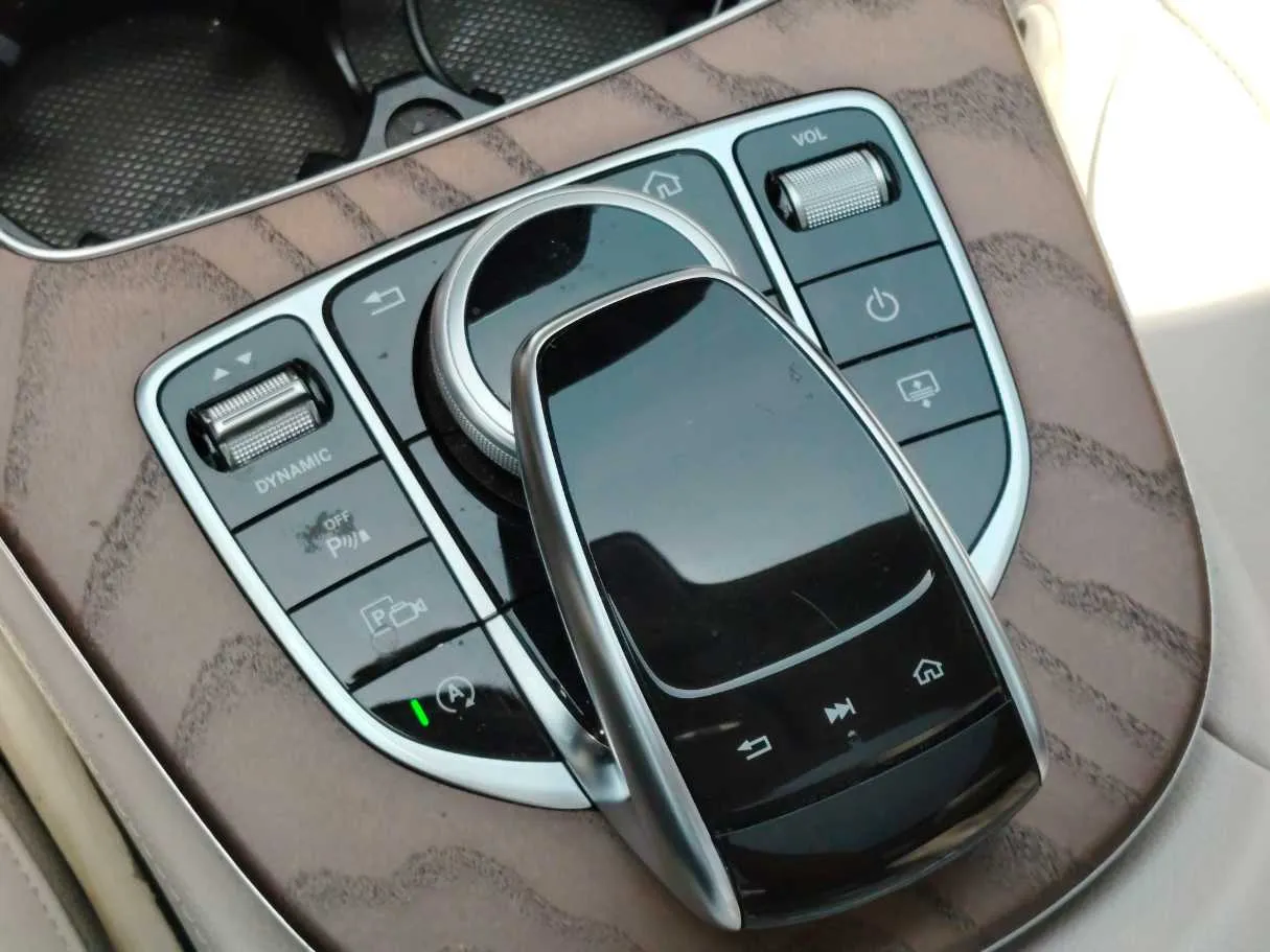 Car image 21