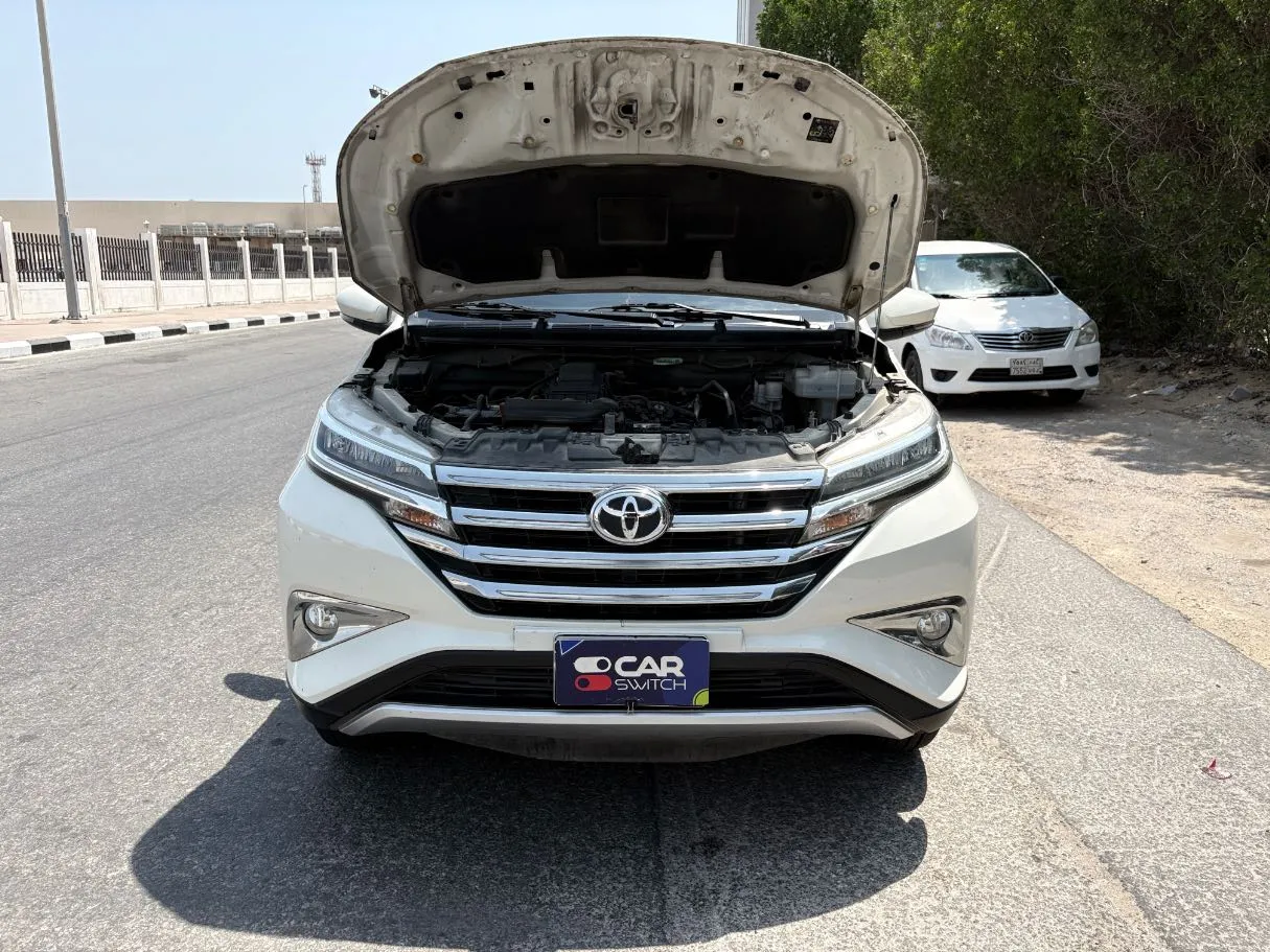 Car image 26