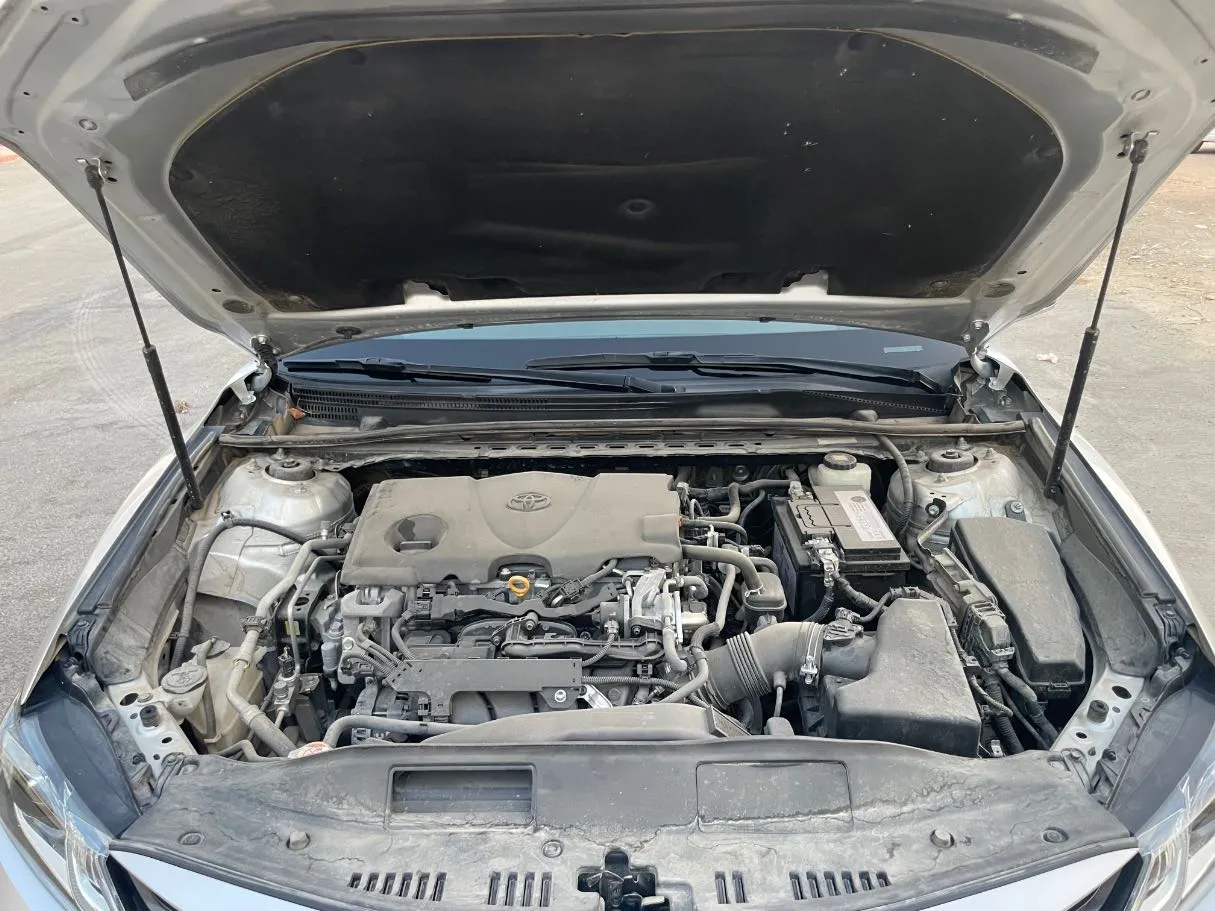 Car image 24