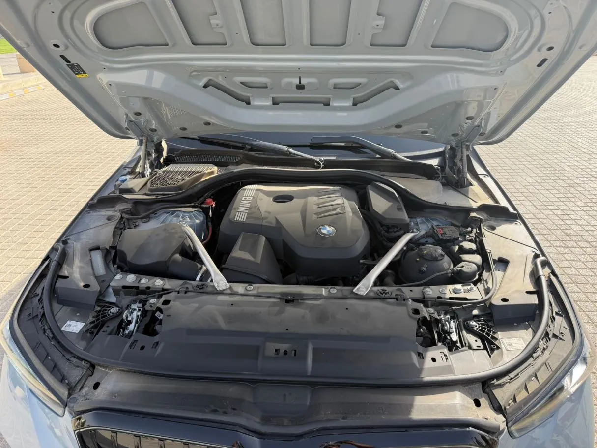 Car image 24