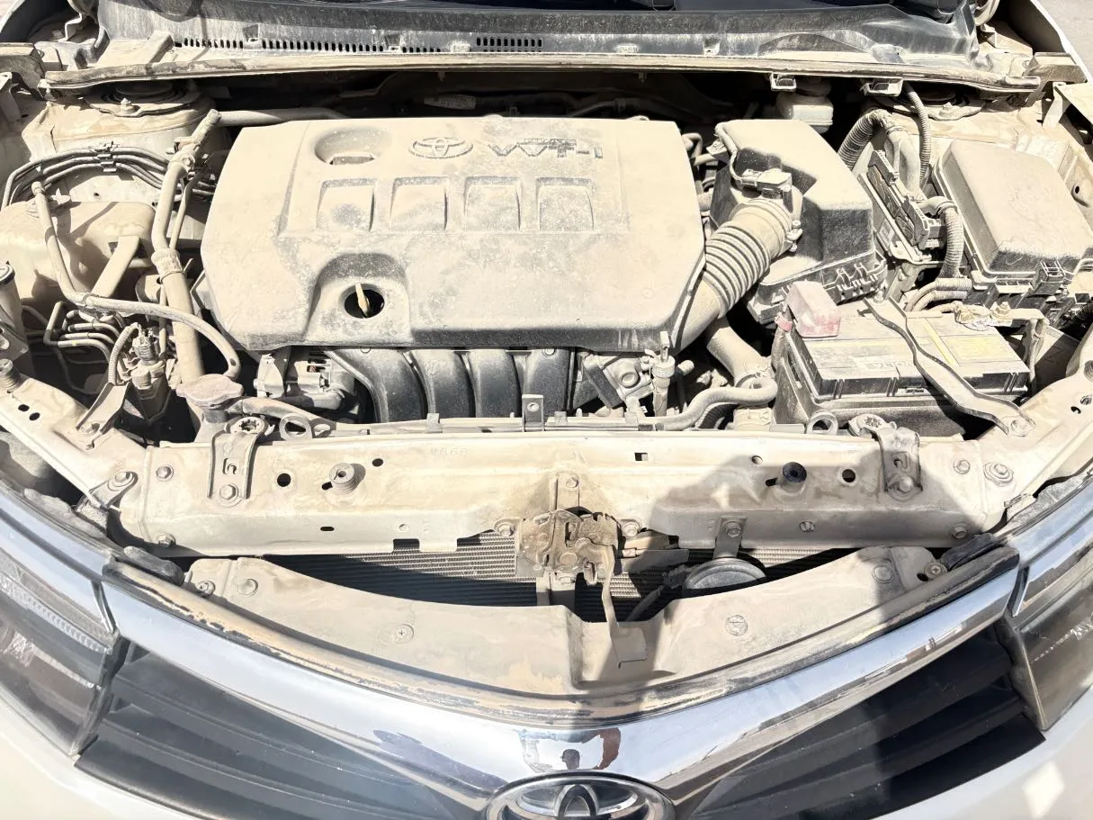 Car image 26