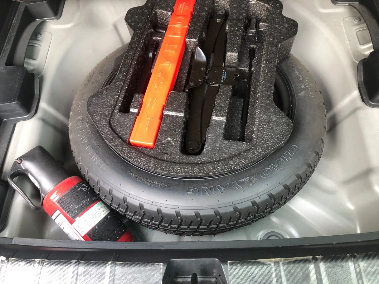 Car image 22