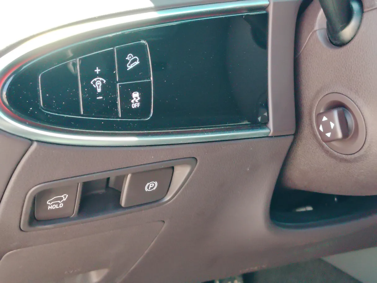 Car image 33