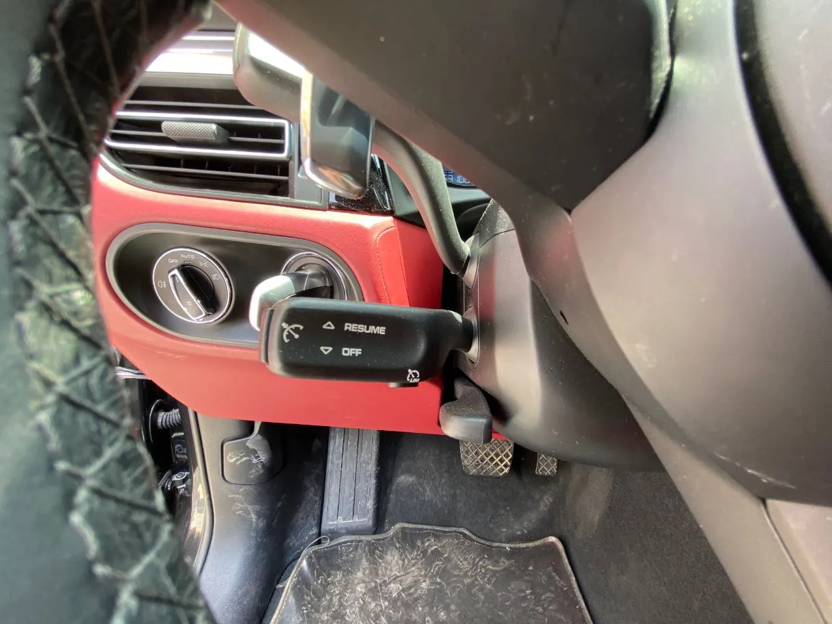 Car image 23