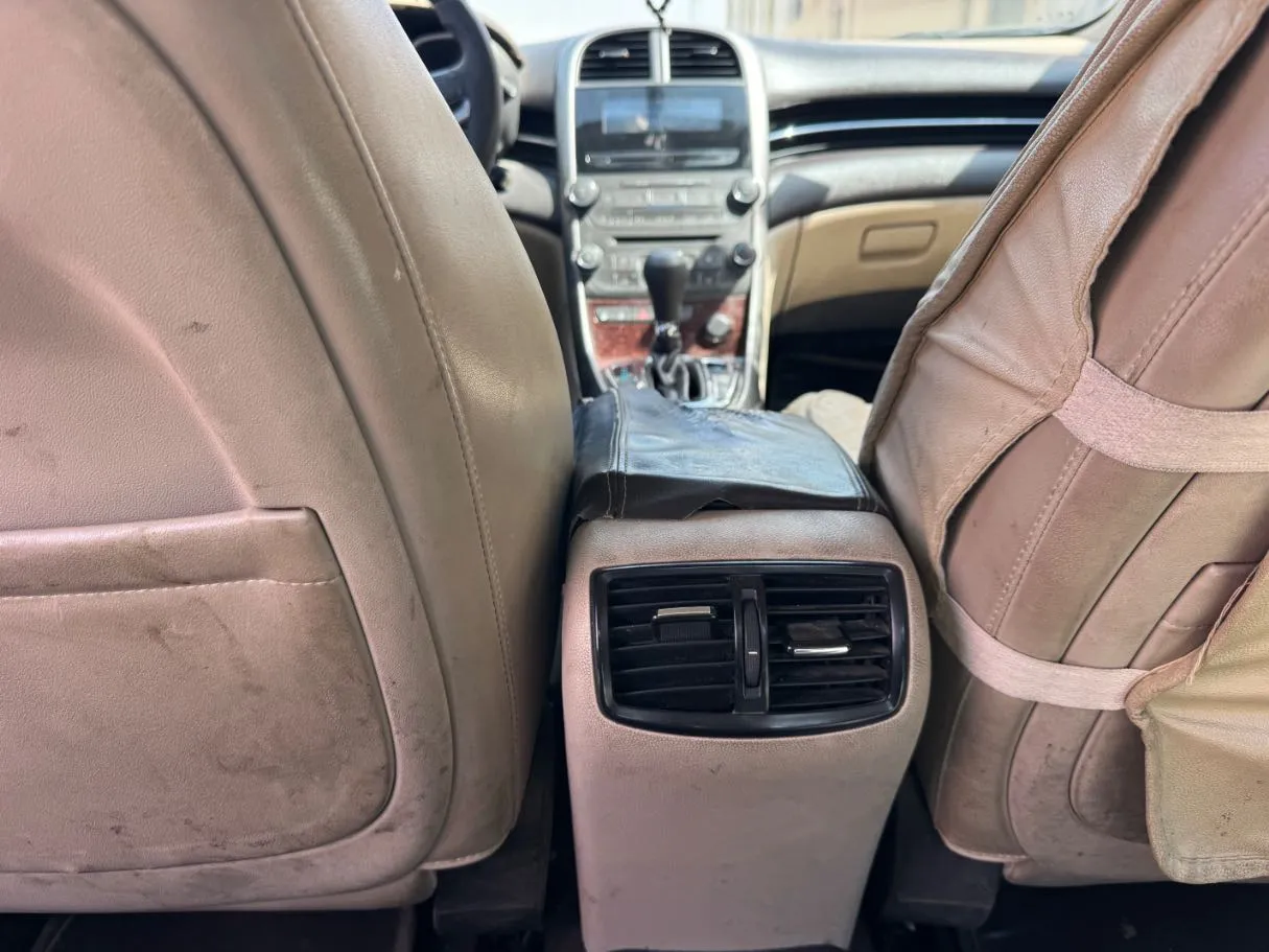 Car image 20