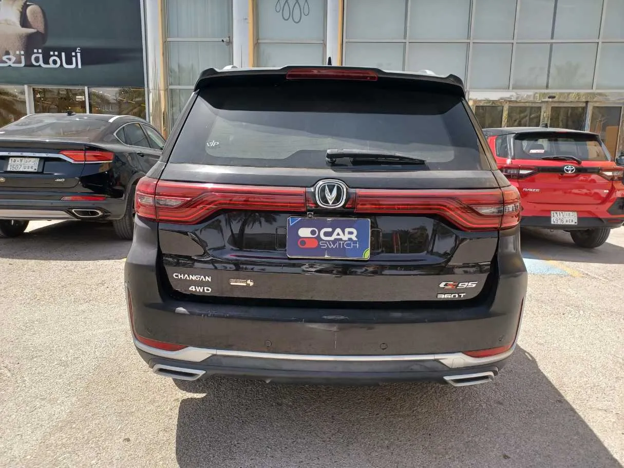Car image 6