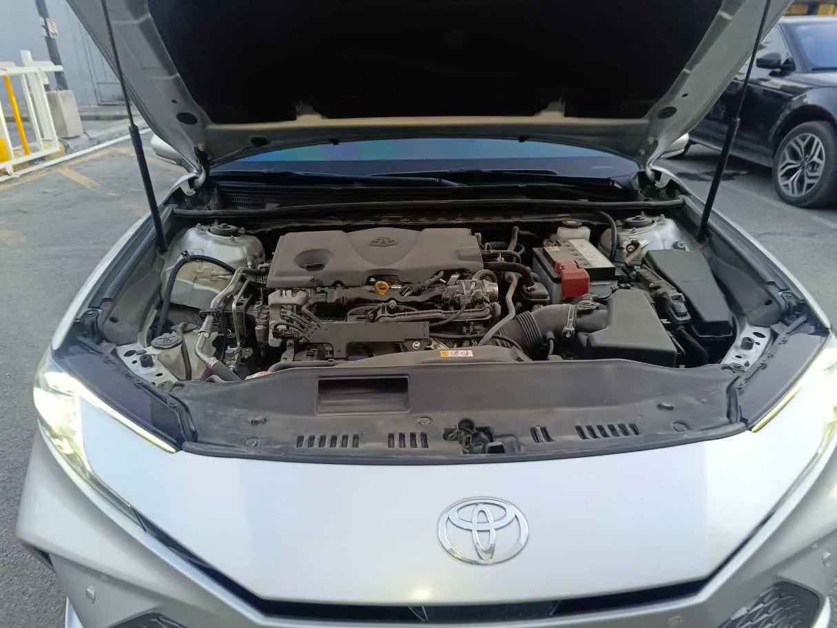 Car image 37