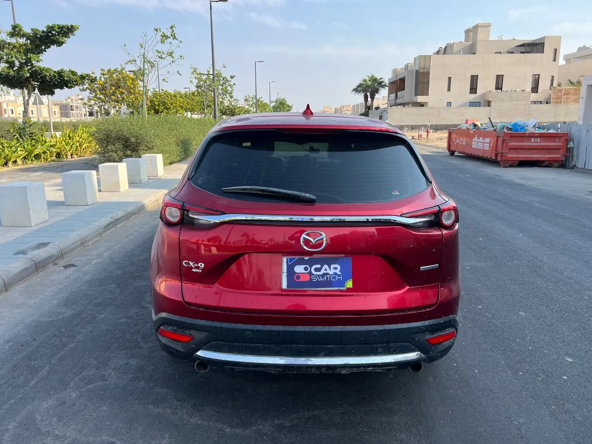 Car image 6