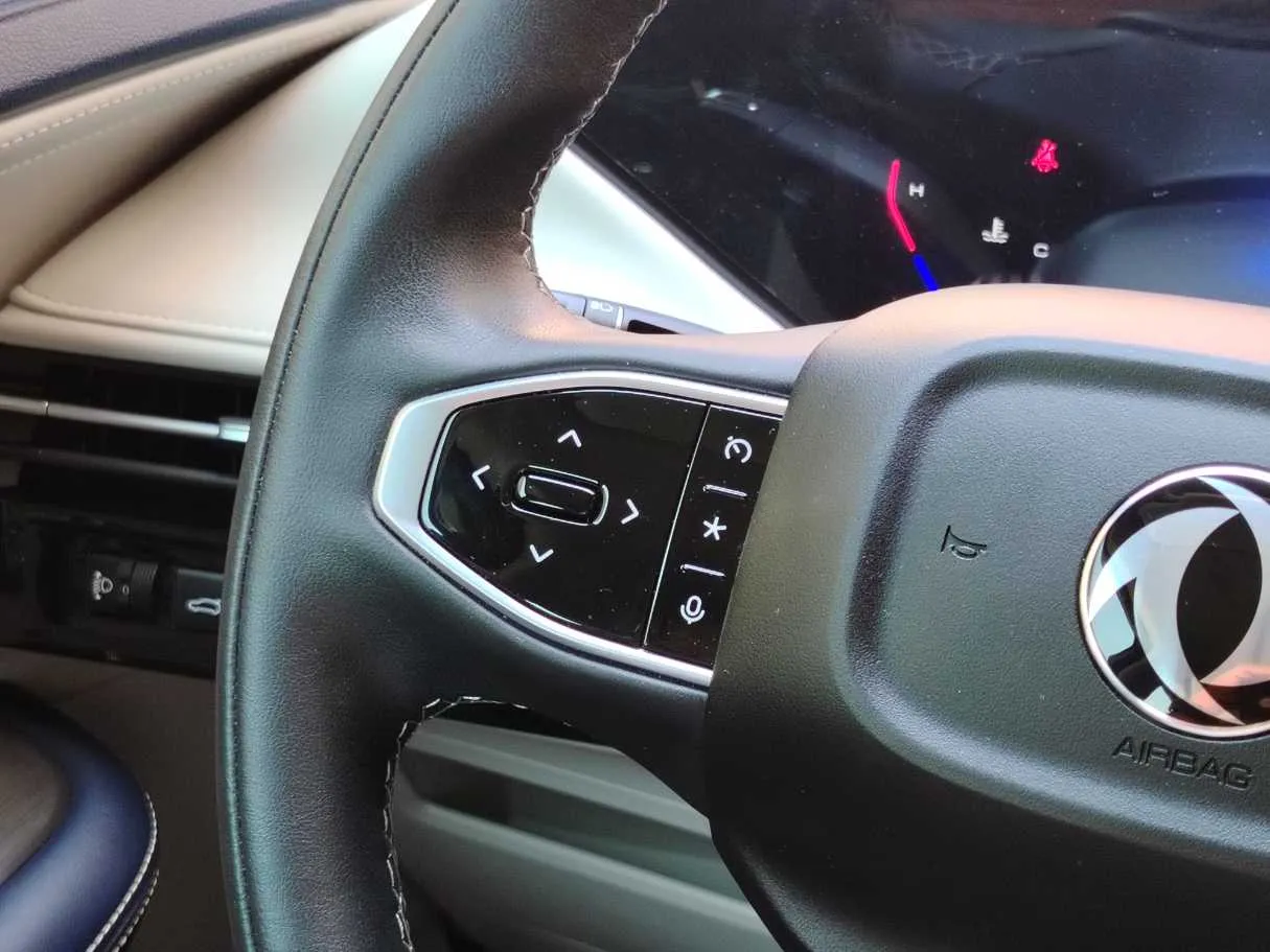 Car image 29