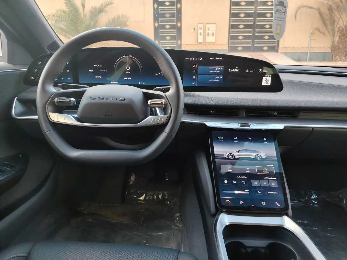 Car image 21