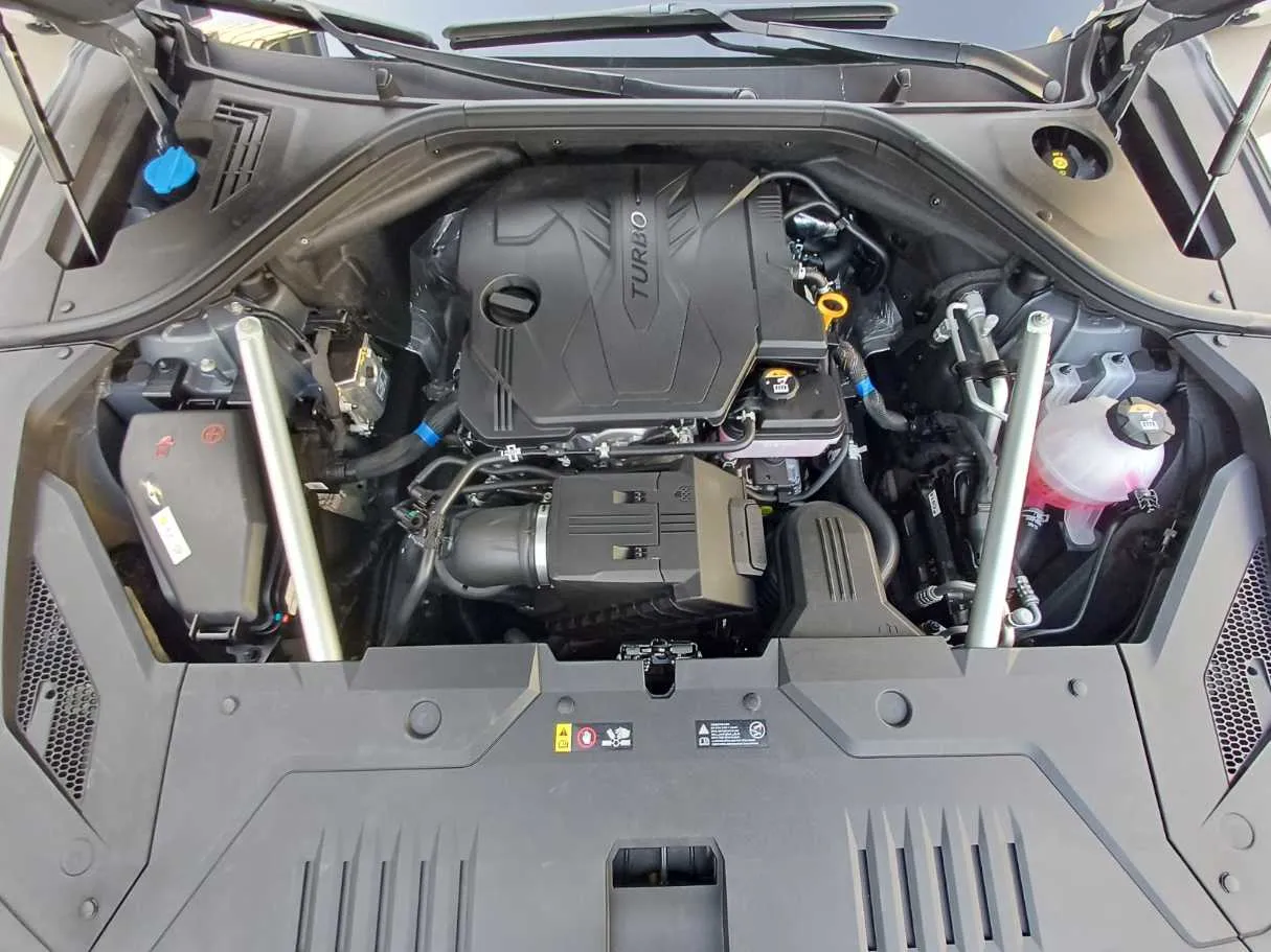 Car image 21