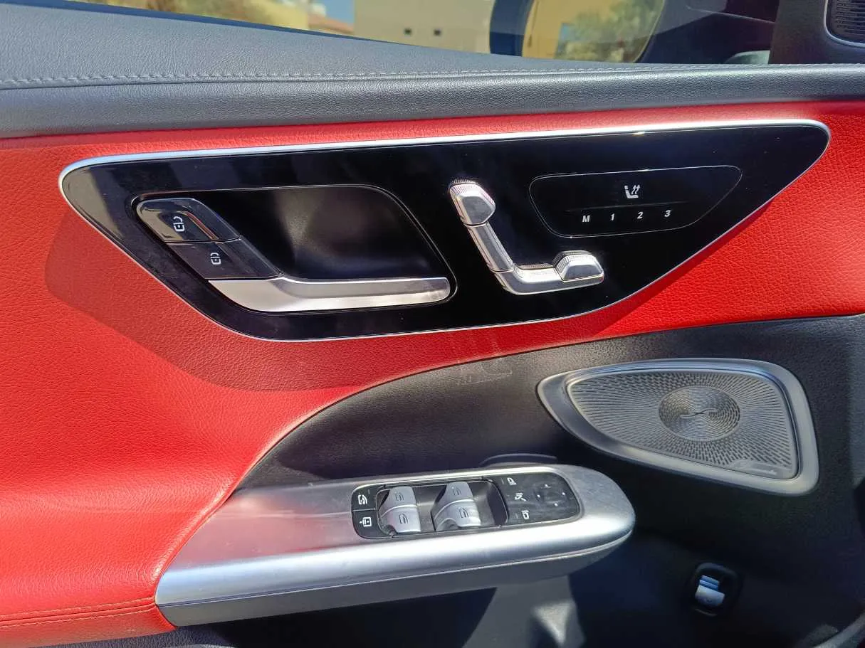 Car image 39