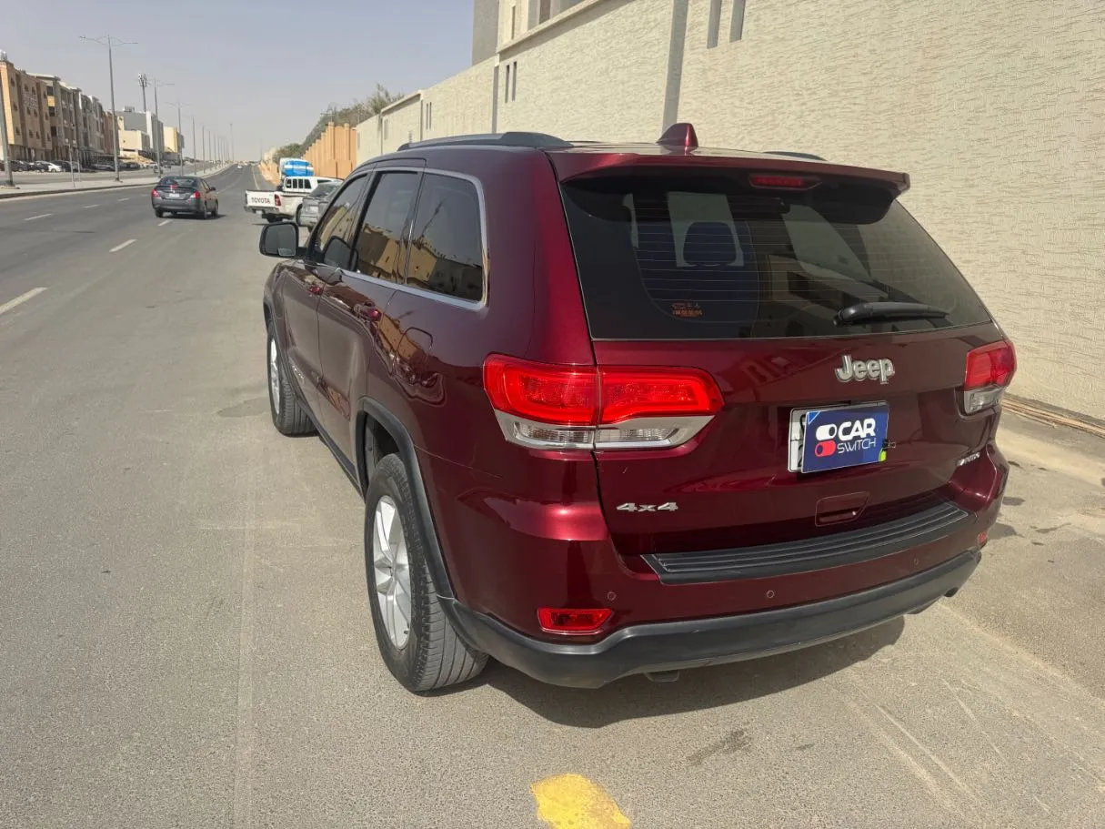 Car image 7