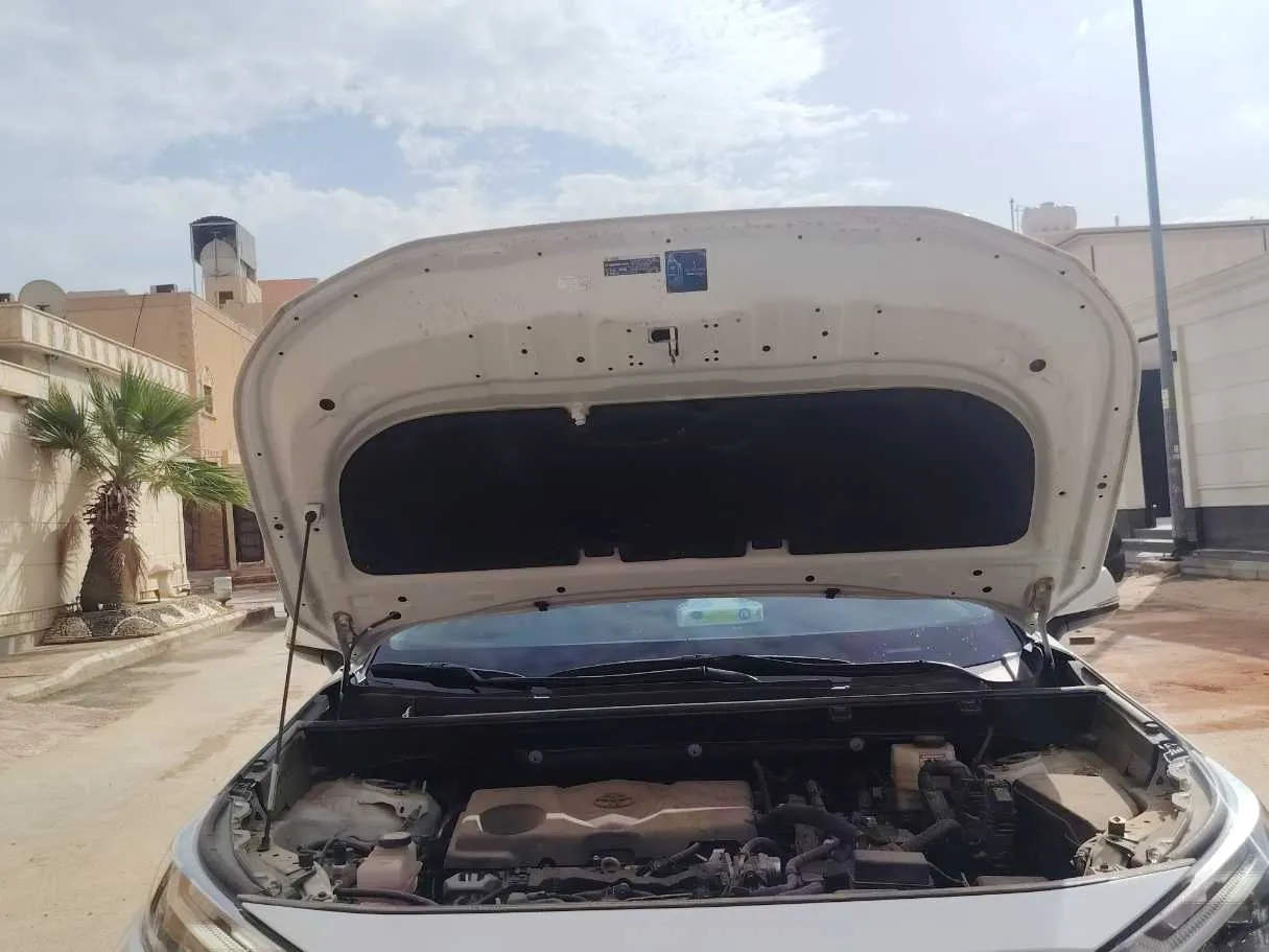 Car image 35