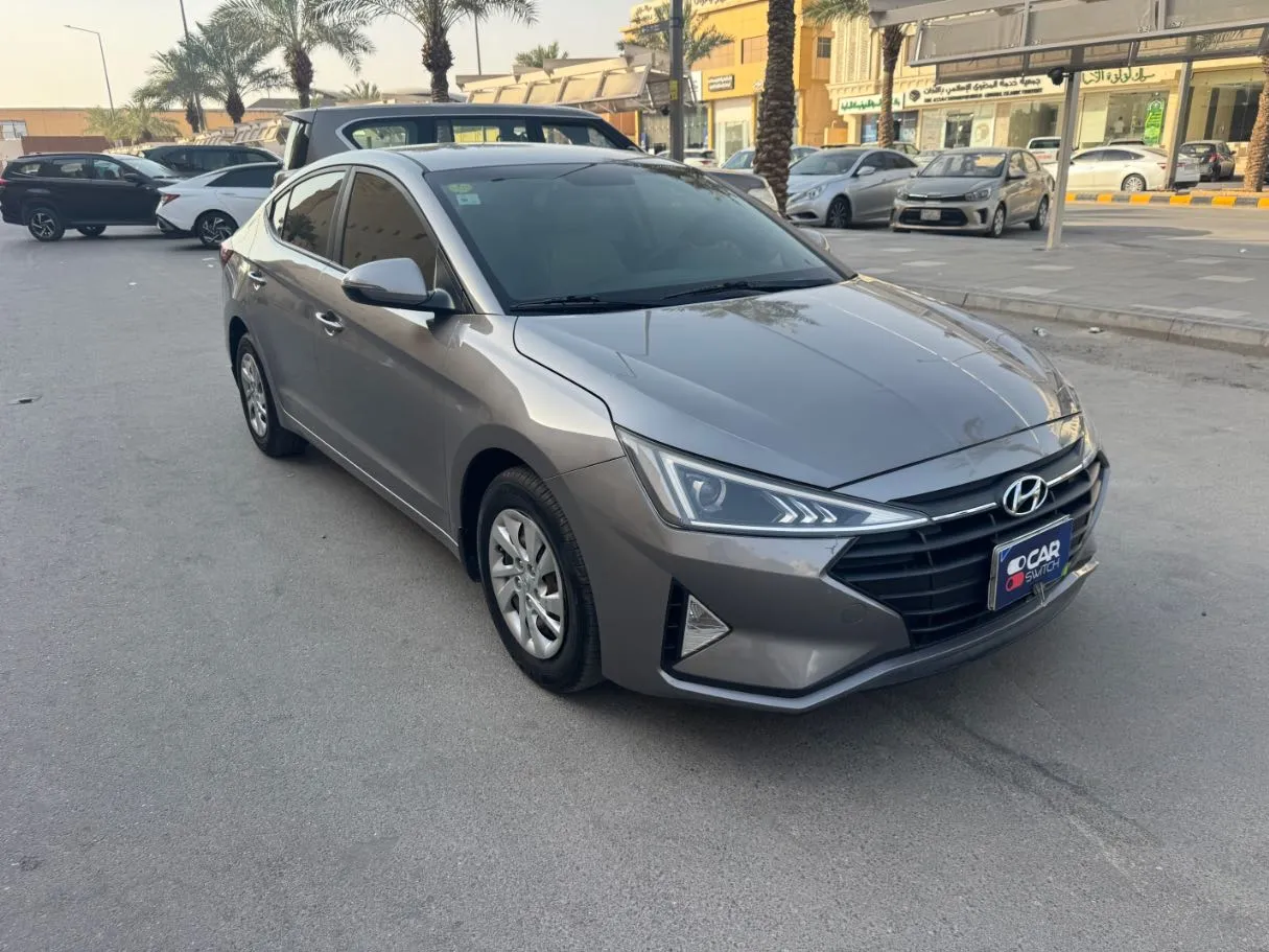 Car image 3