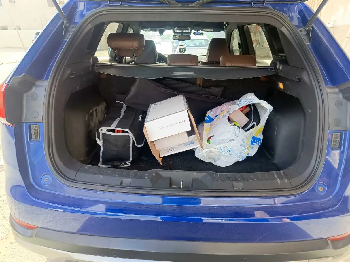 Car image 29