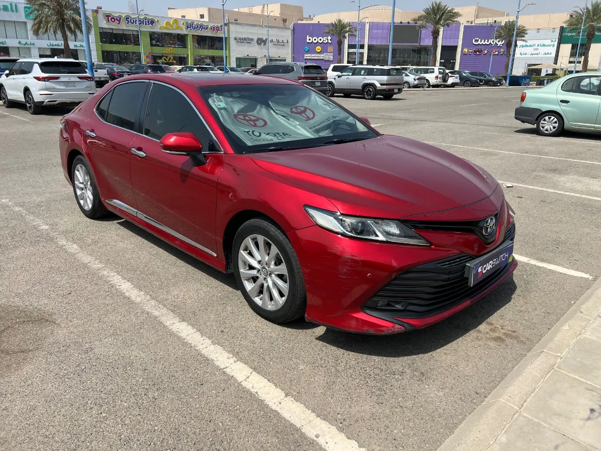 Car image 3