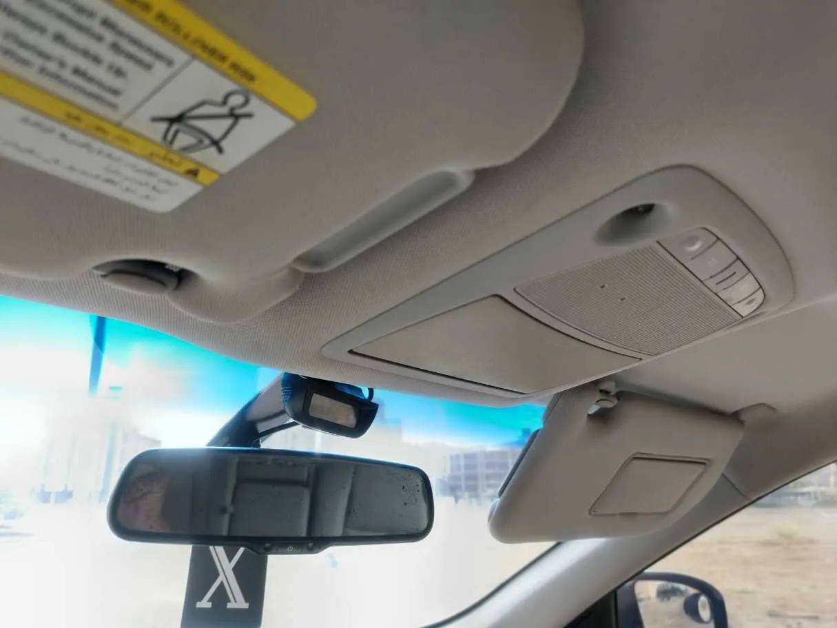 Car image 29