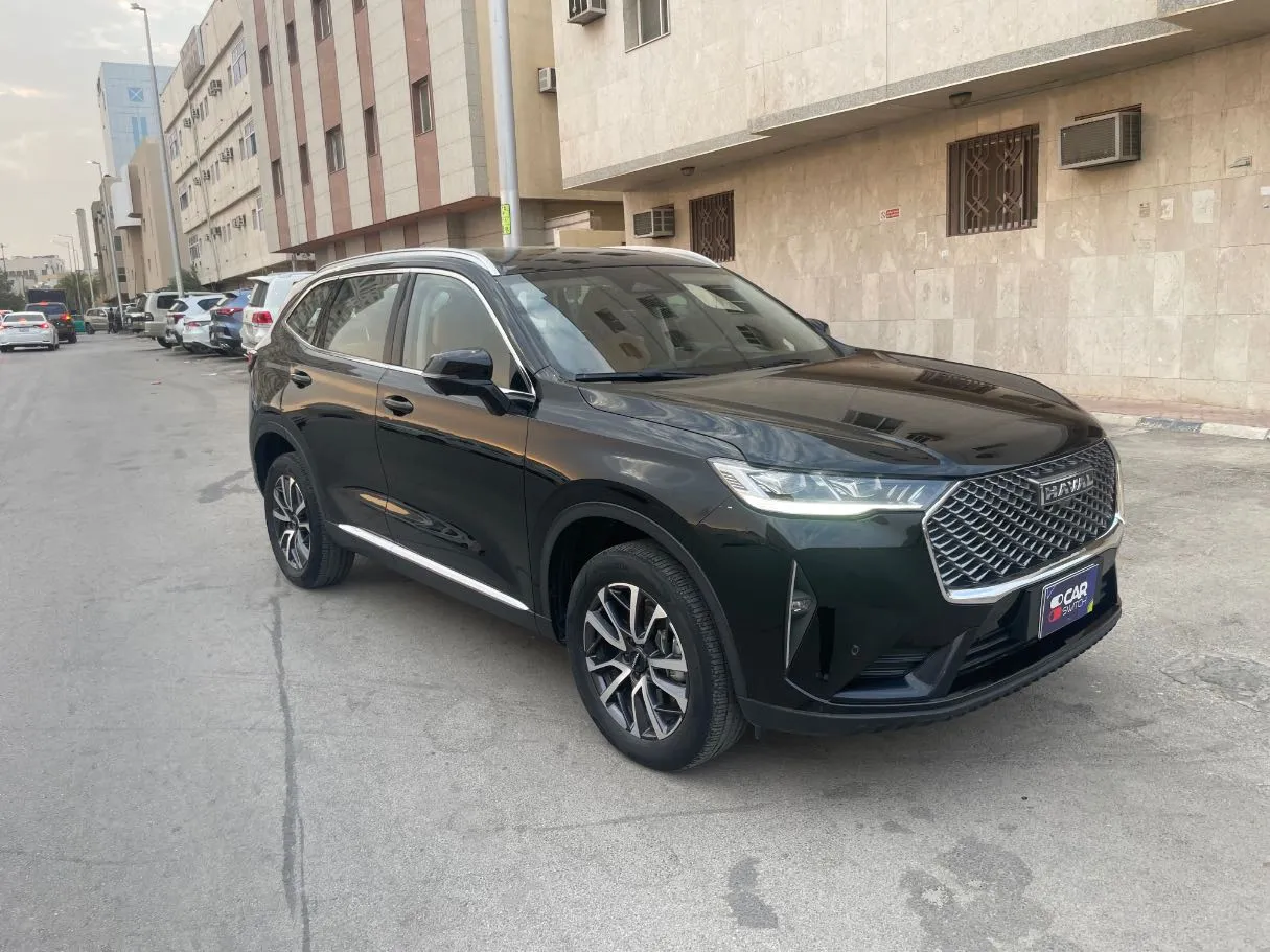 Car image 3