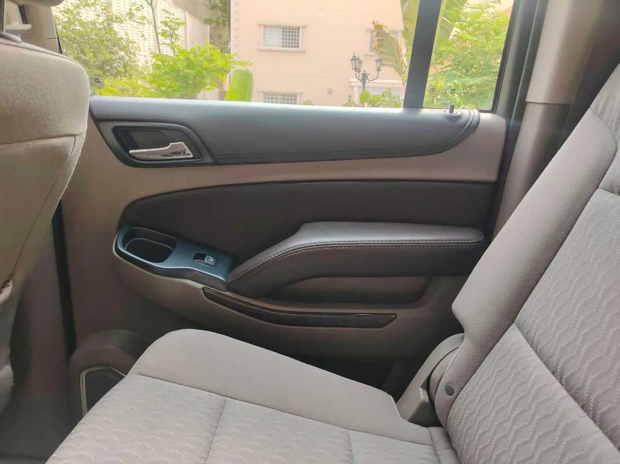 Car image 36
