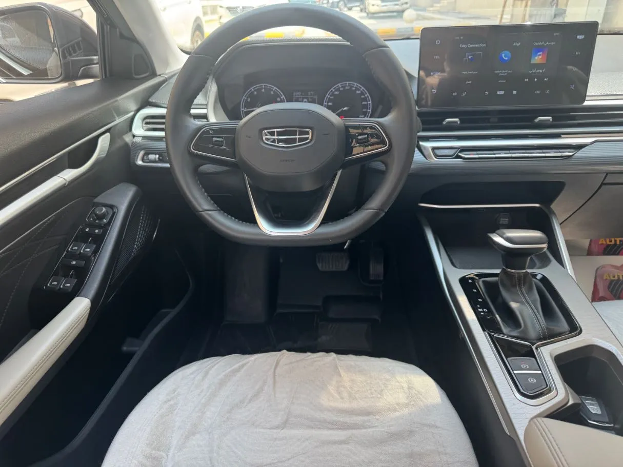 Car image 17