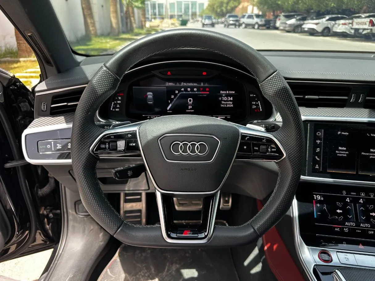 Car image 21