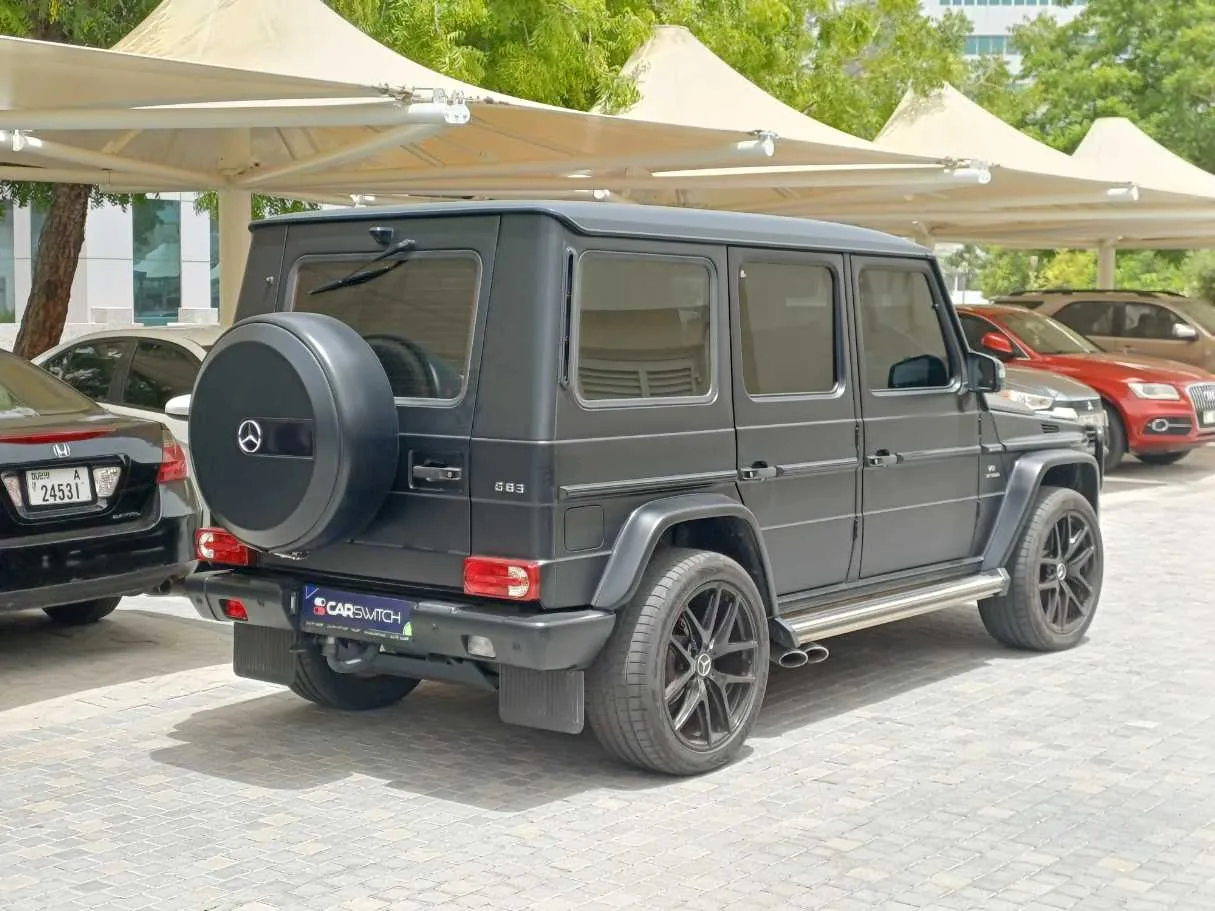 Car image 5