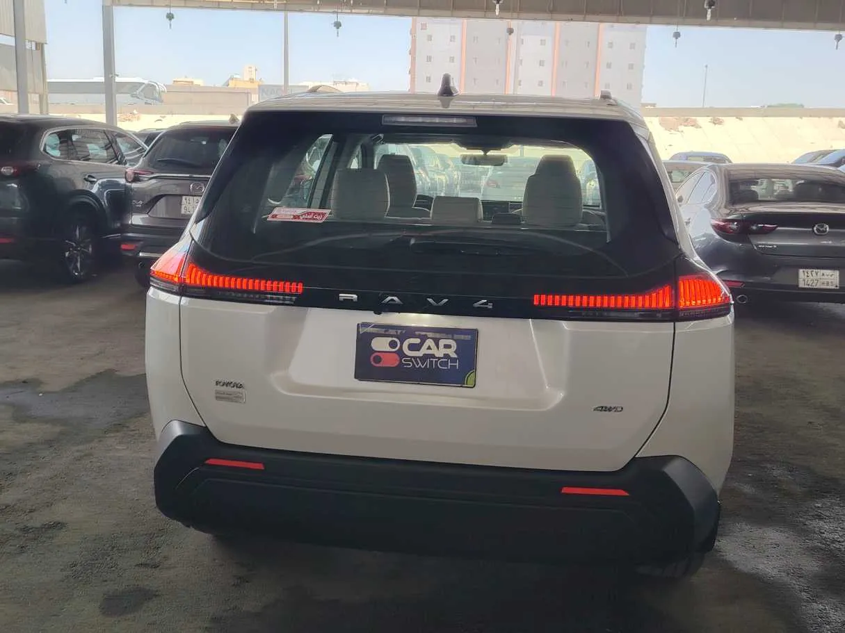 Car image 6